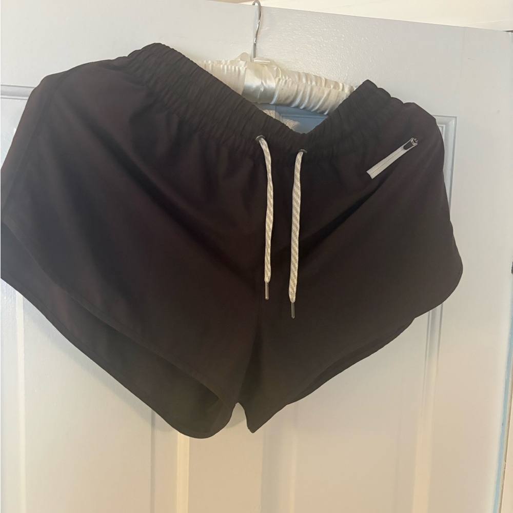 Vuori Black Athletic Drawcord Shorts with Contrasting Tie - Picture 6 of 8